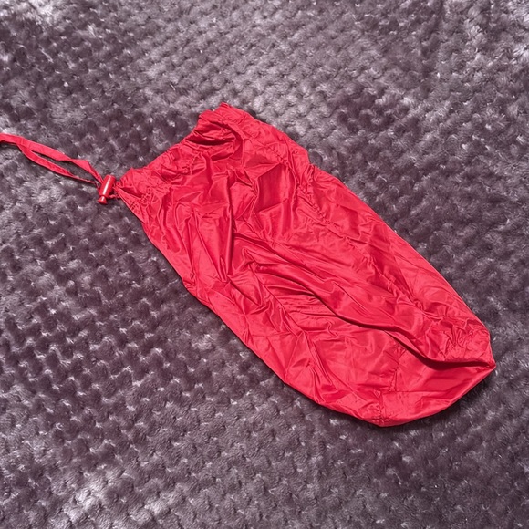 Women's Red Puffer Vest - Picture 7 of 8